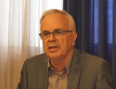 Β.Αποστόλου: «Δεν θα καταργηθεί ο ΕΦΚ ως το καλοκαίρι του 2018»